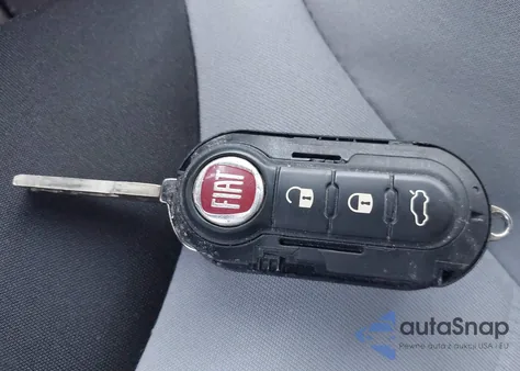 2014 Fiat 500L Easy z USA, uszkodzony, nr VIN ZFBCFABH3EZ002514